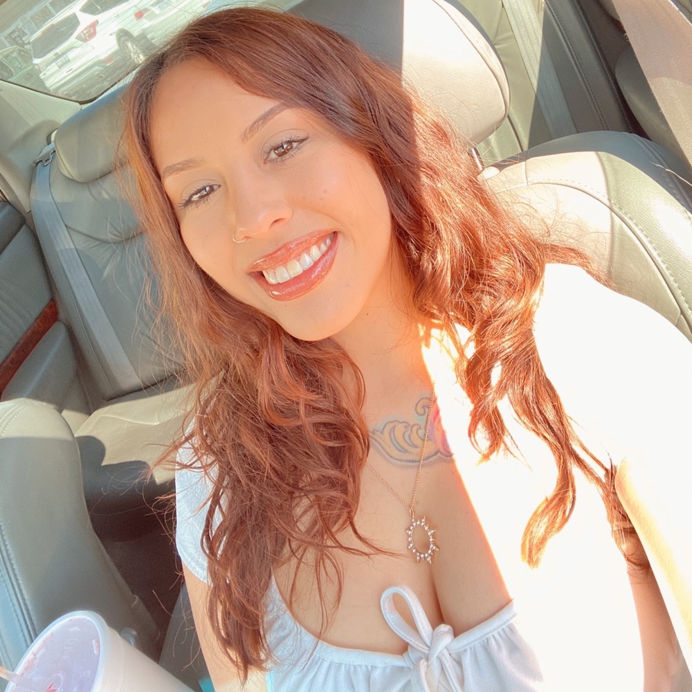 Meet your Posher, Kayla